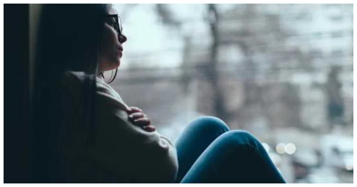 প্রিয়জন বা বিশ্বস্ত কারো সঙ্গে পরামর্শ মনের চাপ কমিয়ে আত্মবিশ্বাস ফেরাতে সাহায্য করে। ছবি: এনডিটিভি